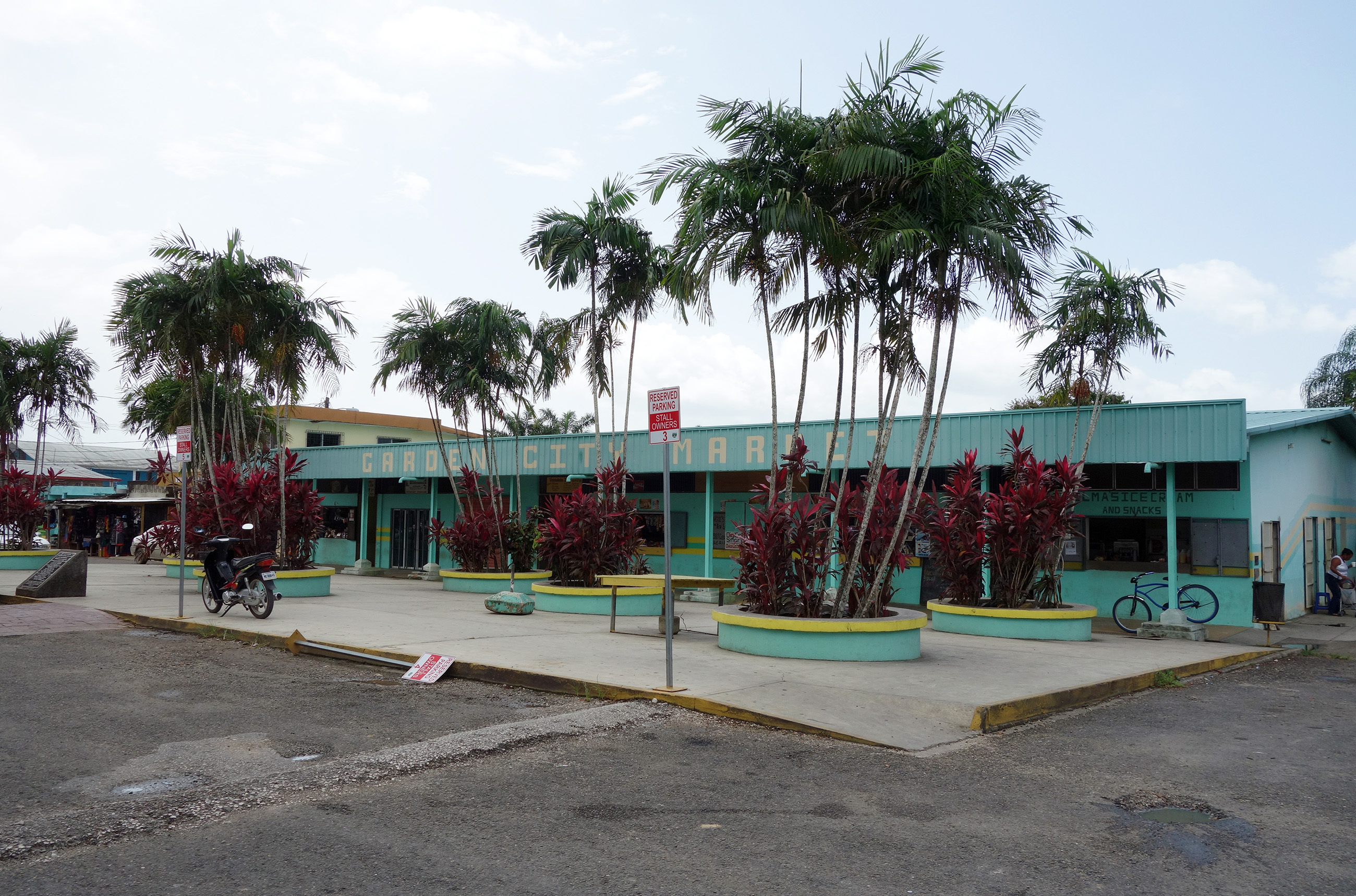 Belmopan’s weekly outdoor market