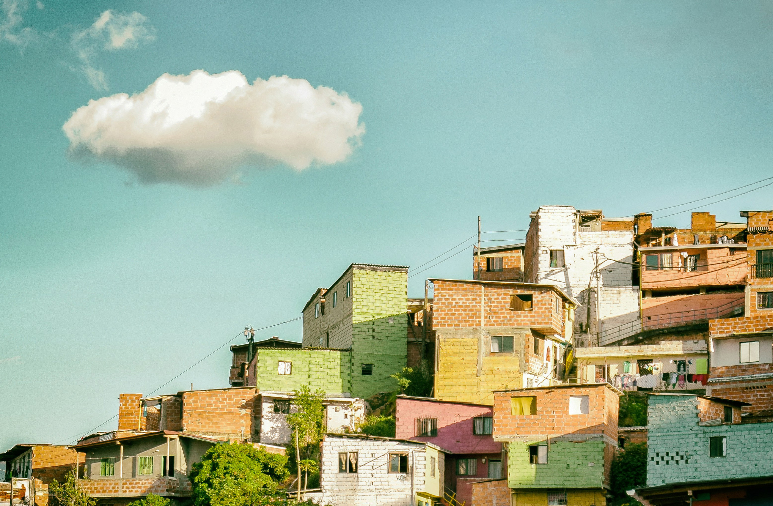 affordable-housing-latin-america-barrio-budget-living-1500 Basic barrio housing contrast for living in Latin America on $1500