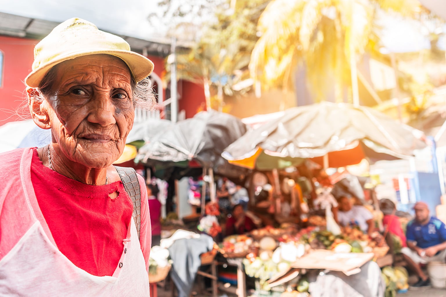 Elderly Nicaraguan woman at outdoor local market
